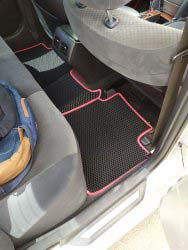 Комплект EVA ковриков с бортами в Тойоту Камри