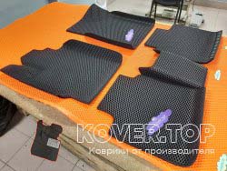 Пример EVA ковриков с бортами на Камри